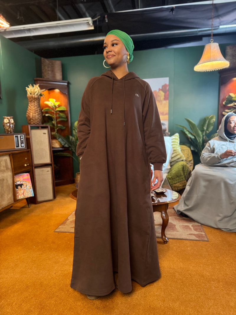 Modest, Not Boring: How to Style Abayas for Everyday Confidence